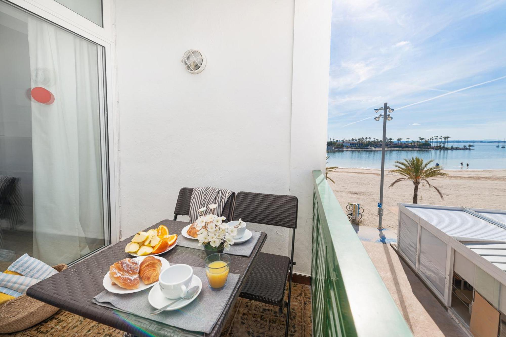 Apartment Xara Torres, At The Beach Of Alcudia Port de Alcudia  Esterno foto
