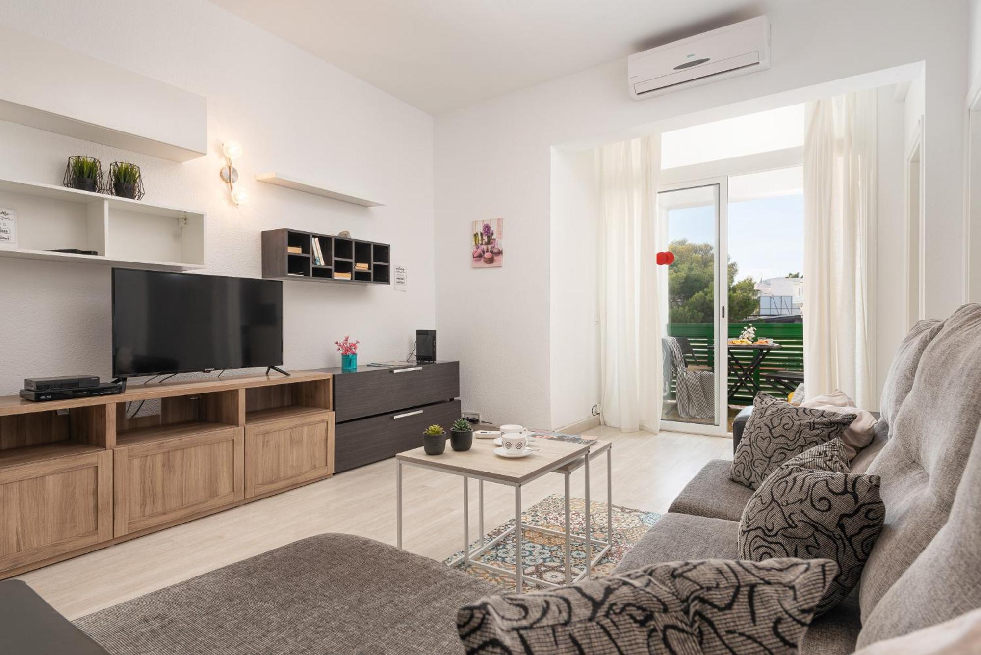 Apartment Xara Torres, At The Beach Of Alcudia Port de Alcudia  Esterno foto