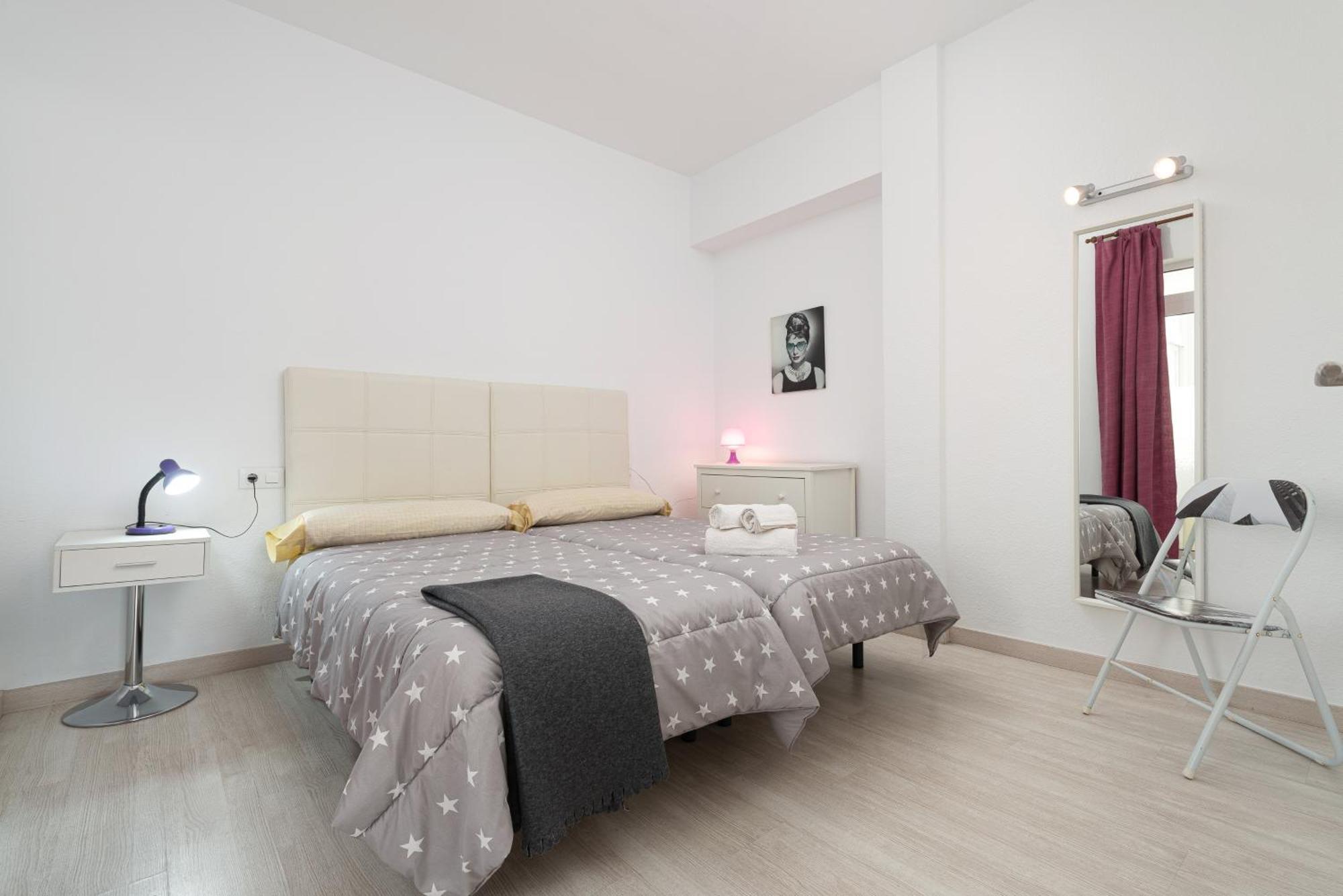 Apartment Xara Torres, At The Beach Of Alcudia Port de Alcudia  Esterno foto